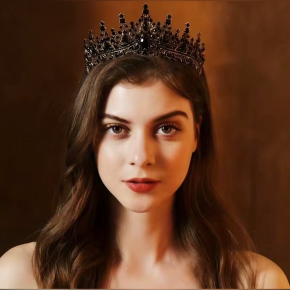 NIP Black Crown w/blk alloy rhinestones - Picture 5 of 5